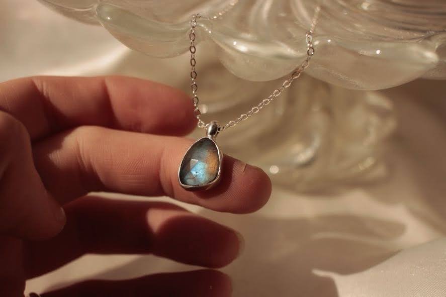 Labradorite Pendant
