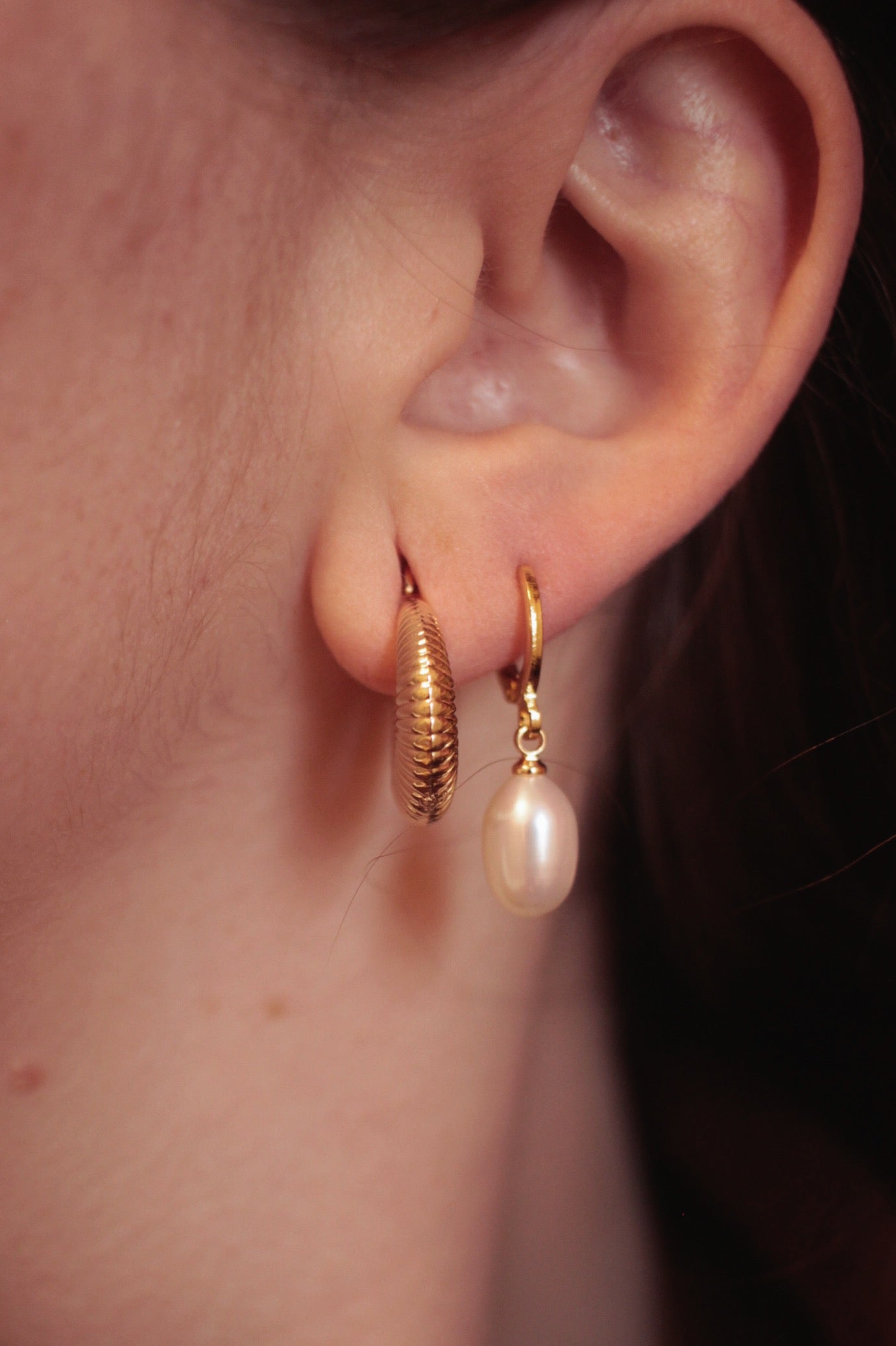 Pearl Dangler